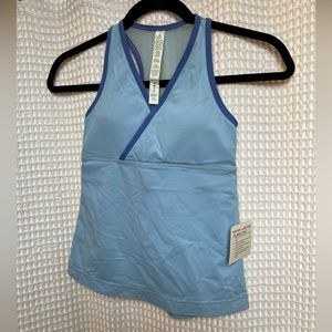 Lululemon sz 4 NWT blue workout tank